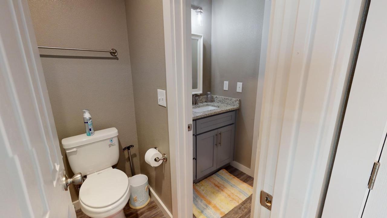 Ah-J136 All New Construction, First Floor Condo Near Marina Порт Арансас Екстериор снимка